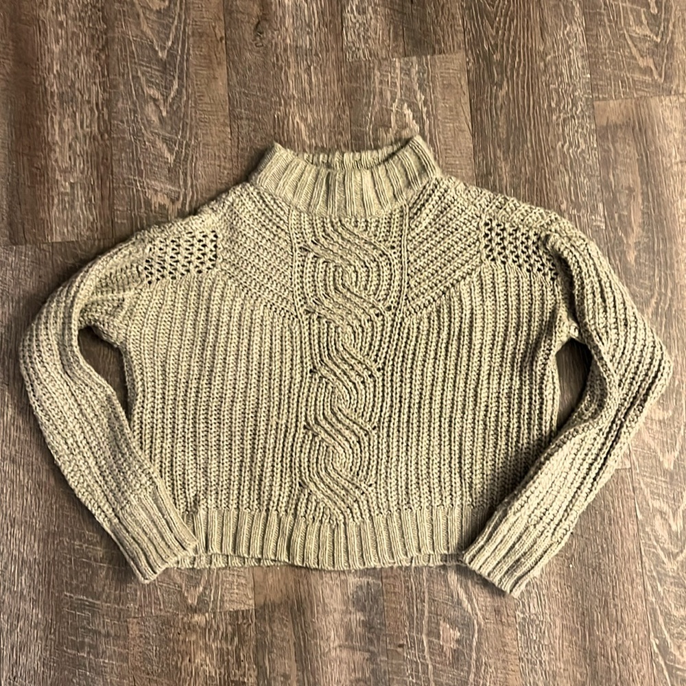 AEO chunky sweater 🚨 DONATING TODAY